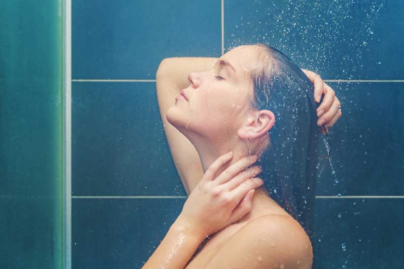 When's the best time to take a warm bath for better sleep?