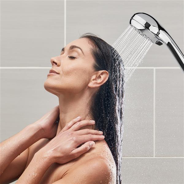 Using the XAL-643ME Hand Held Shower Head in Docked Position